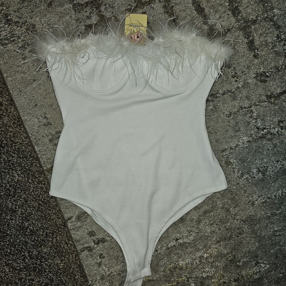 Entro White Feather Trim Bandeau